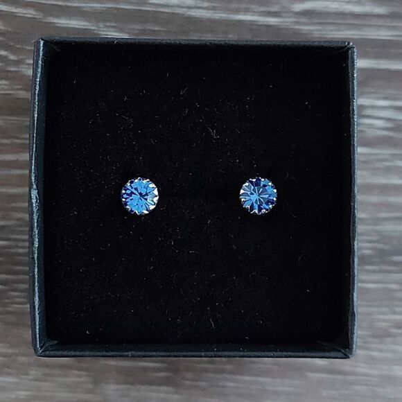 Platinum Plated 925 Silver  September Birthstone CZ Stud Earrings - Picture 1 of 8